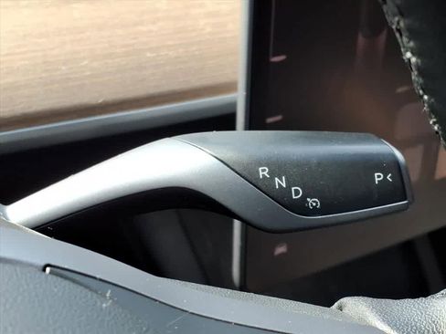 Used 2022 Tesla Model 3 Long Range AWD/4WD image 24