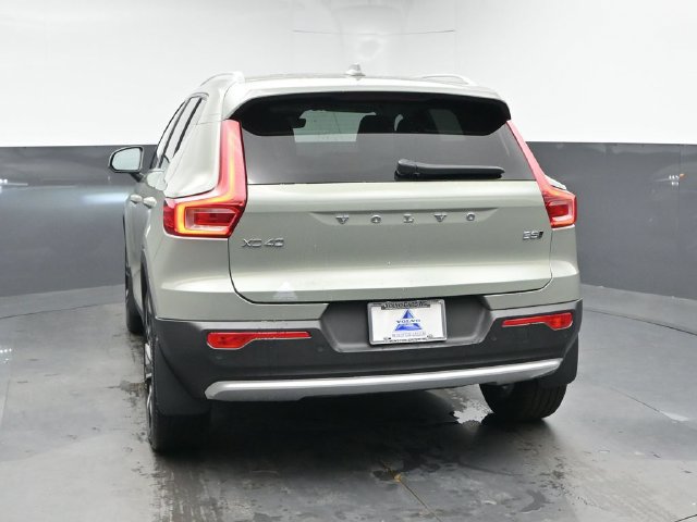 Used 2025 Volvo XC40 B5 Ultra w/ Climate Package AWD/4WD image 7