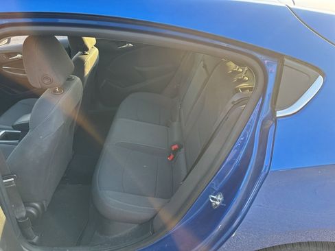 Used 2019 Chevrolet Cruze LT FWD image 6