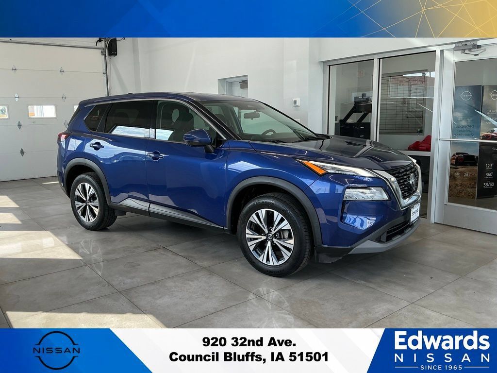 Used 2021 Nissan Rogue SV AWD/4WD image 2