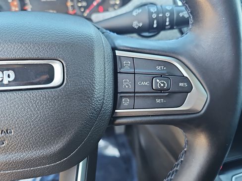 Used 2022 Jeep Compass Latitude w/ Convenience Group image 18