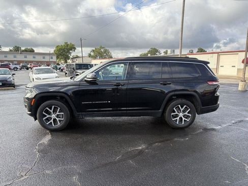 Used 2024 Jeep Grand Cherokee L Limited w/ Luxury Tech Group II image 15