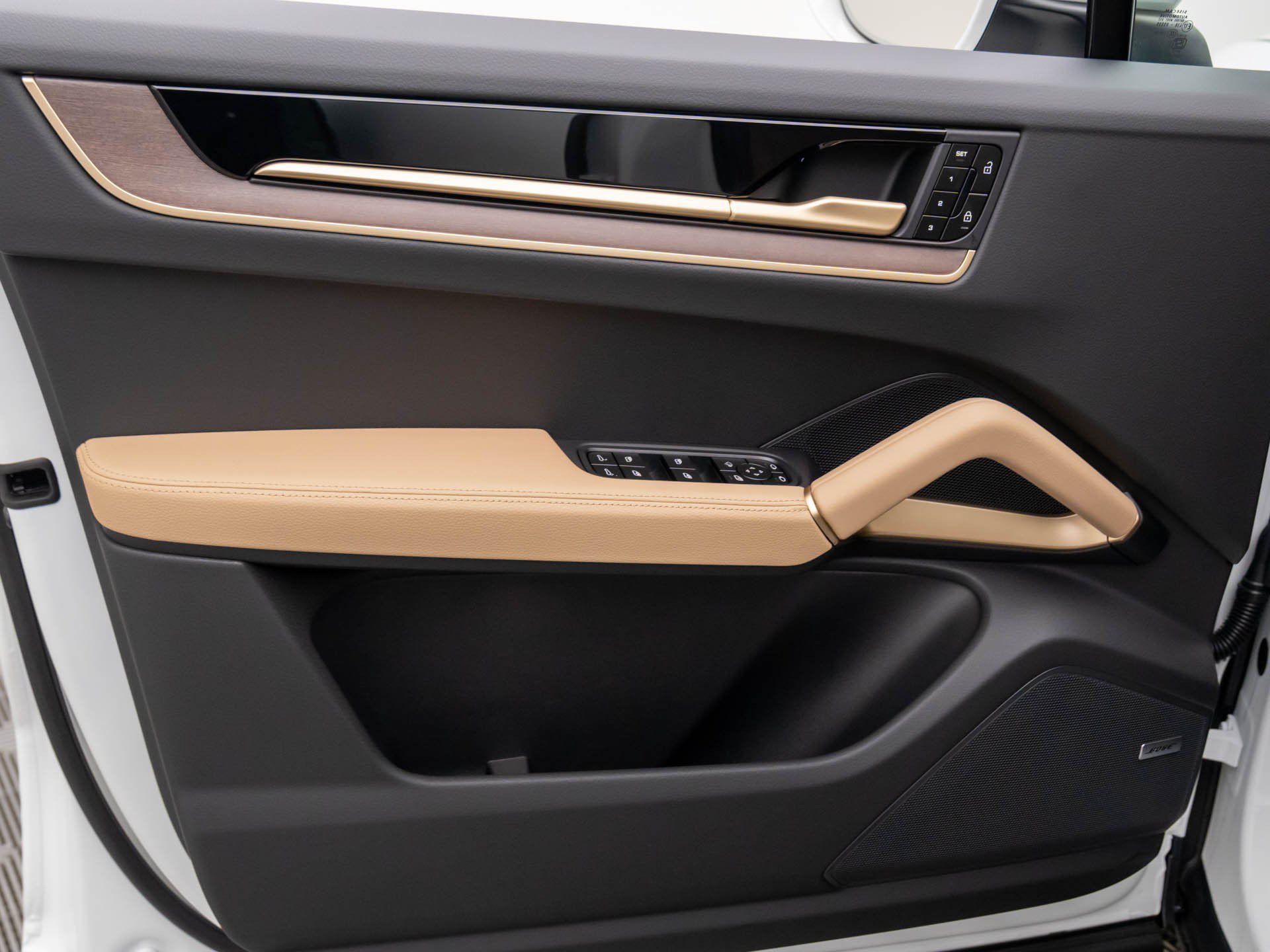 Certified 2026 Porsche Cayenne AWD/4WD image 14