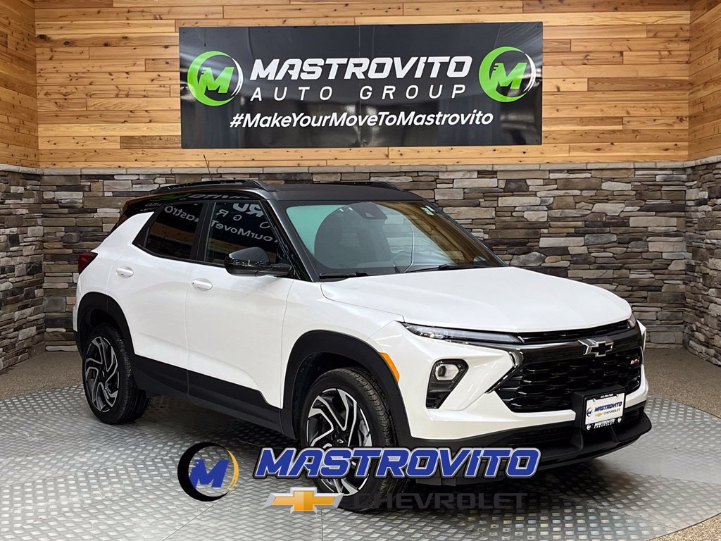 Used 2025 Chevrolet TrailBlazer RS AWD/4WD image 1
