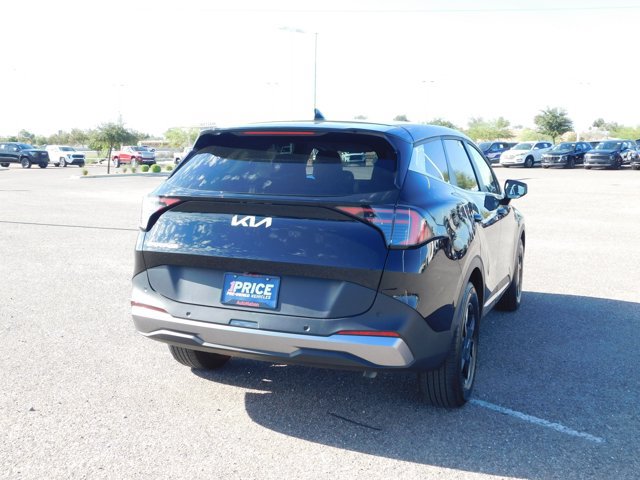 Used 2026 Kia Sportage LX FWD image 9