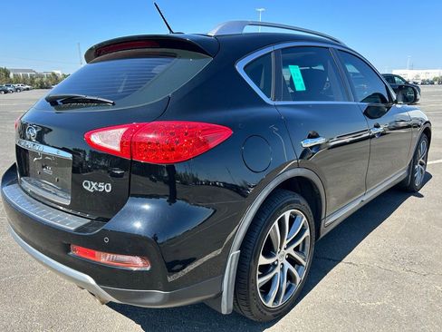 Used 2017 INFINITI QX50 AWD w/ Technology Package image 4