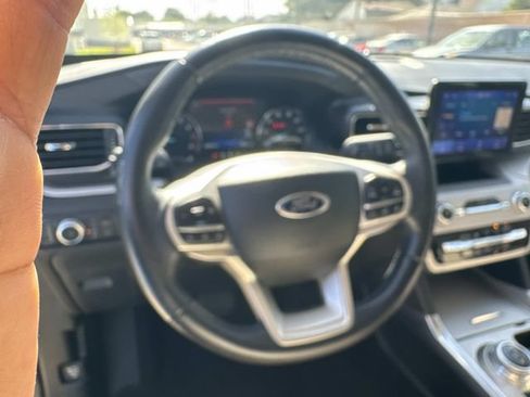 Used 2023 Ford Explorer XLT w/ Equipment Group 202A RWD image 22