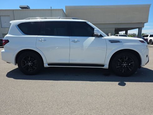Used 2023 Nissan Armada SV w/ Cargo Package AWD/4WD image 4
