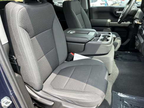 Certified 2021 Chevrolet Silverado 1500 Custom image 25