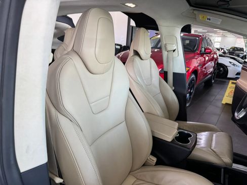 Used 2017 Tesla Model X 90D AWD/4WD image 14