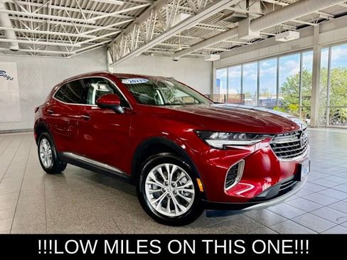 Used 2023 Buick Envision Preferred image 2