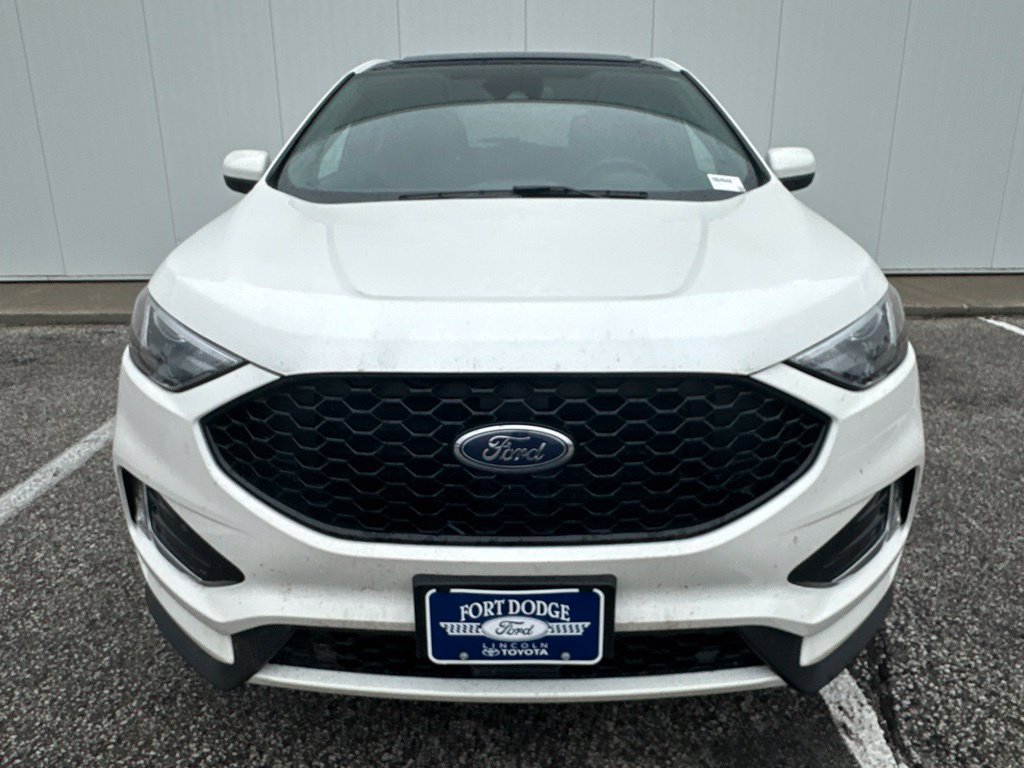Certified 2024 Ford Edge ST-Line AWD/4WD image 11