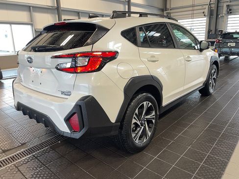 Used 2024 Subaru Crosstrek 2.0i Premium image 21
