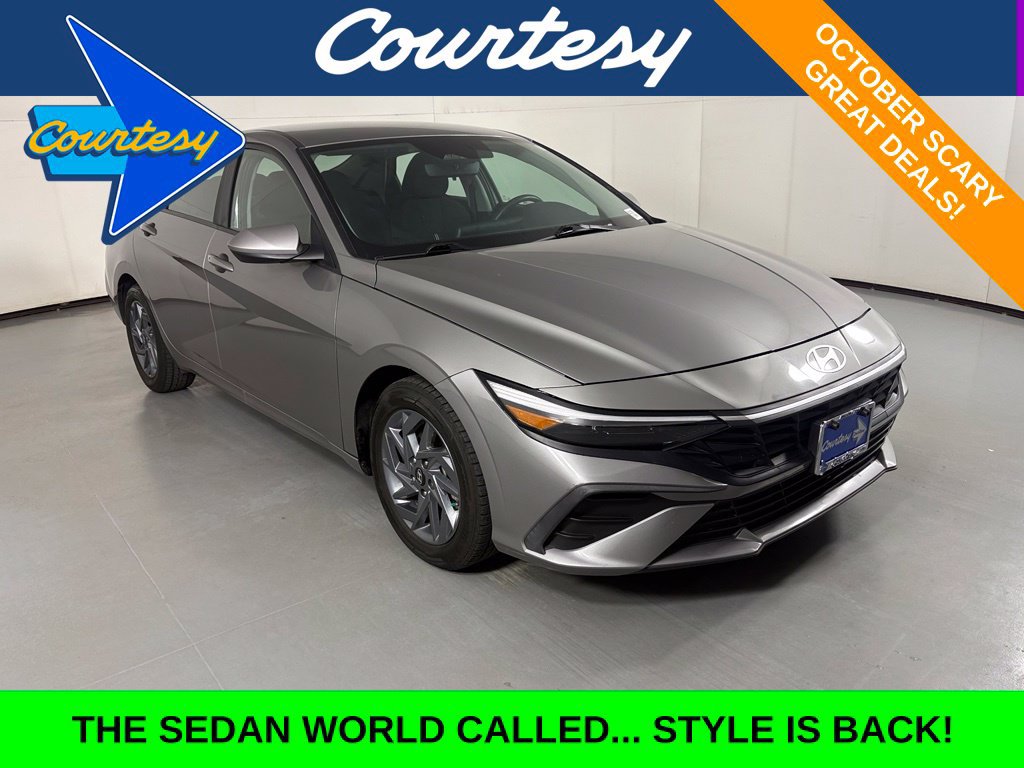 Used 2024 Hyundai Elantra SEL FWD image 1