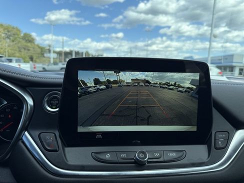 Used 2023 Chevrolet Blazer LT image 18