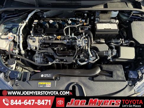 Used 2025 Toyota Corolla LE image 29