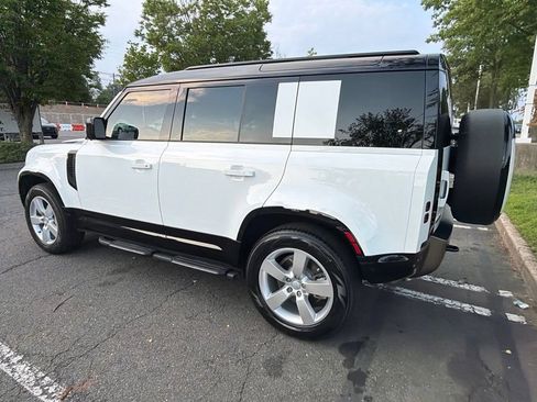 Used 2025 Land Rover Defender 110 X-Dynamic SE AWD/4WD image 8
