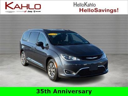 Used 2019 Chrysler Pacifica Touring-L