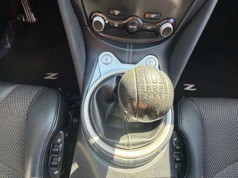Used 2010 Nissan 370Z Touring w/ Sport Pkg RWD image 15