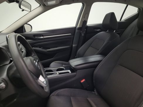Used 2021 Nissan Altima 2.5 SV FWD image 17