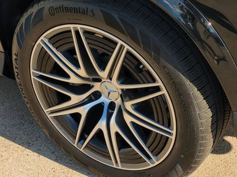 Used 2025 Mercedes-Benz GLC 43 AMG 4MATIC image 7