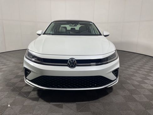 New 2026 Volkswagen Jetta SE image 3