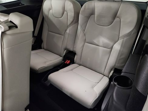 New 2026 Volvo XC90 B6 Ultra image 31