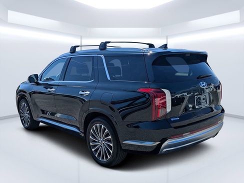 Used 2023 Hyundai Palisade Calligraphy FWD image 5