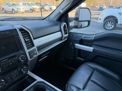 Used 2021 Ford F350 Lariat w/ Lariat Value Package image 30