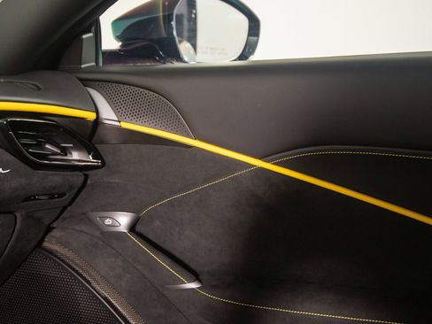 Certified 2024 Ferrari Roma image 41