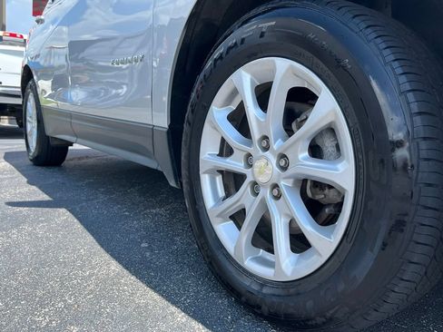 Used 2021 Chevrolet Equinox LT AWD/4WD image 15