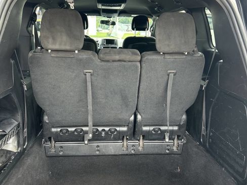 Used 2015 Dodge Grand Caravan SE image 5