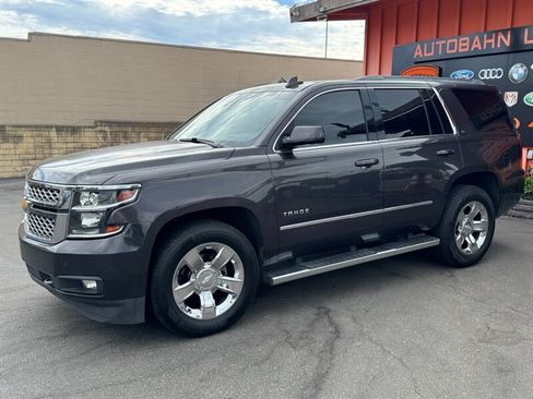 Used 2017 Chevrolet Tahoe LT w/ LT Signature Package RWD image 8