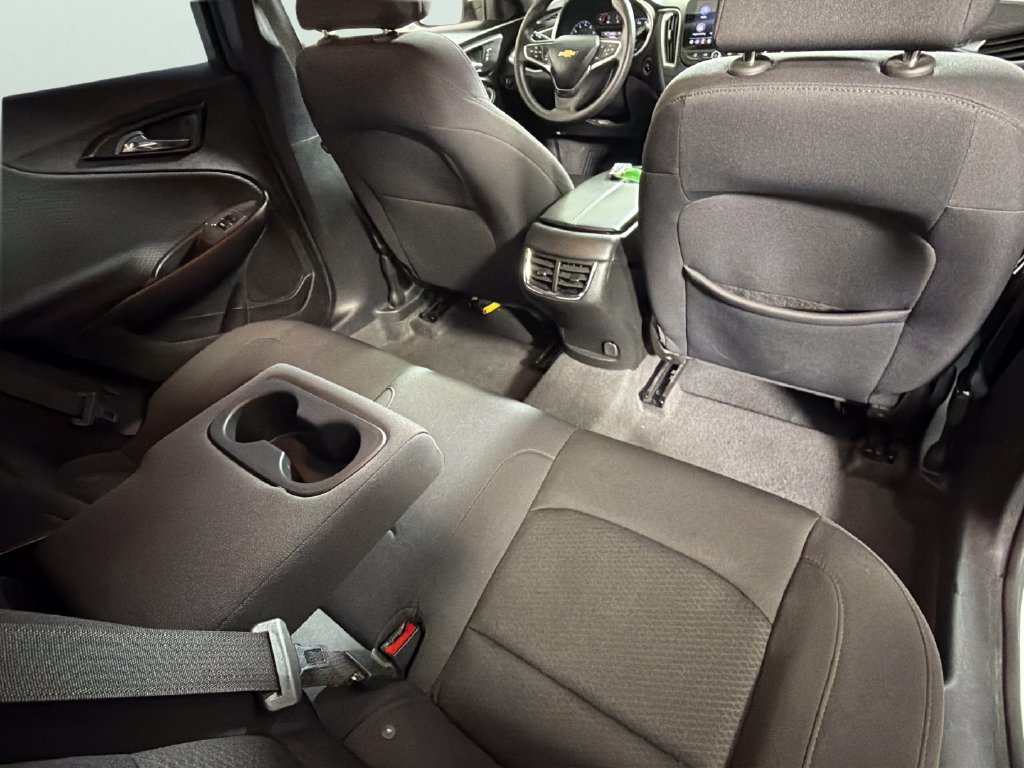 Used 2023 Chevrolet Malibu LT FWD image 30