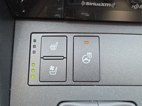 Used 2025 Lexus IS 350 F Sport RWD image 19