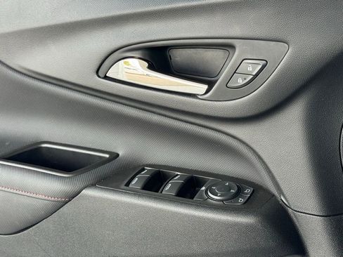 Used 2023 Chevrolet Equinox RS w/ RS Leather Package image 35