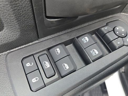 New 2025 RAM 2500 Tradesman image 27