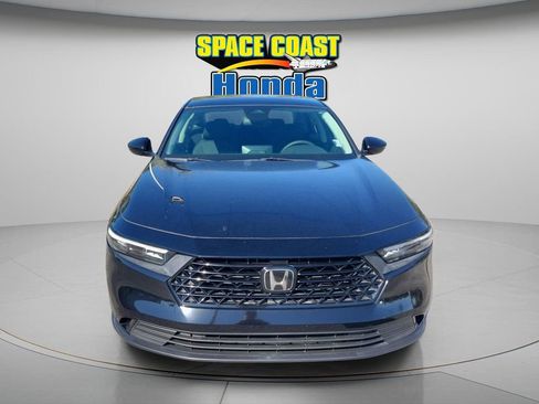 Used 2023 Honda Accord EX image 7
