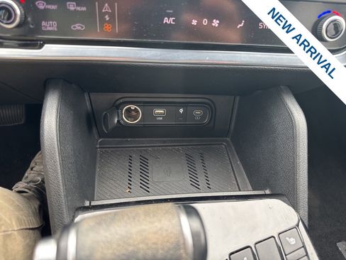 Used 2024 Kia Sportage EX image 25