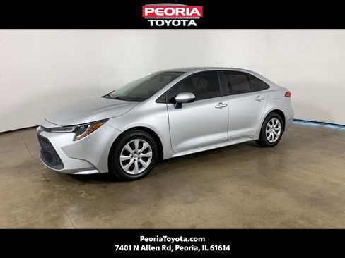 Used 2022 Toyota Corolla LE FWD image 1
