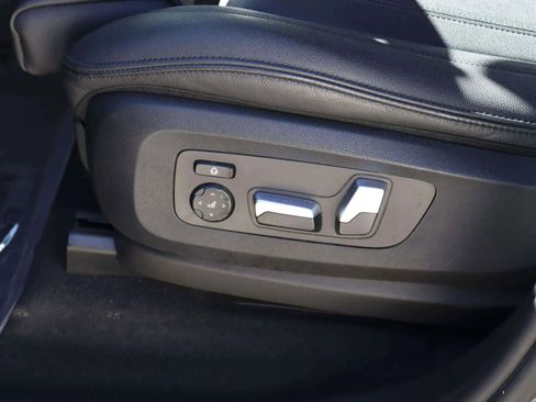 Used 2021 BMW X5 xDrive40i w/ Convenience Package image 18