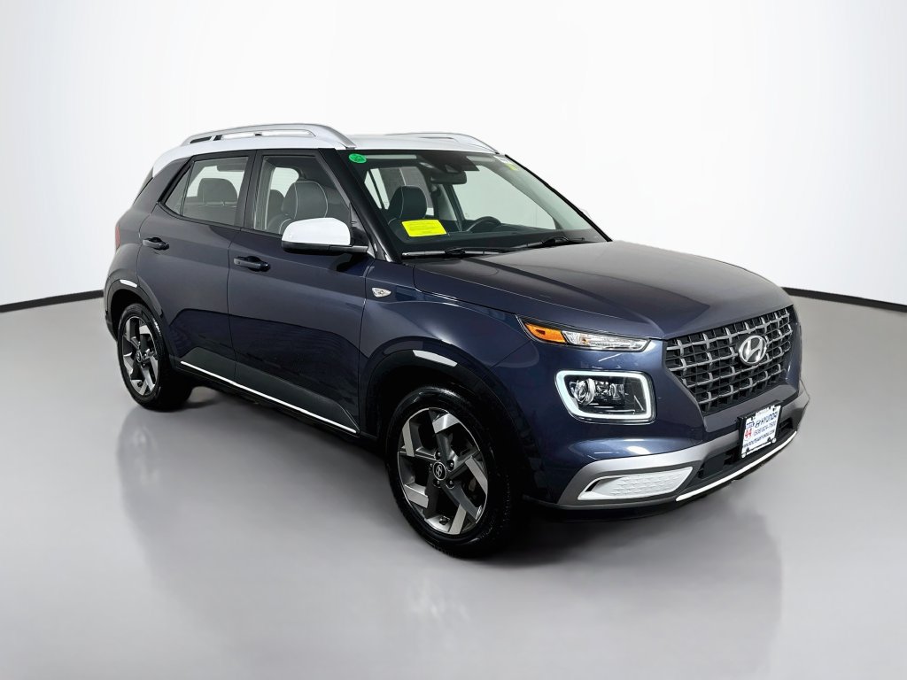 Used 2022 Hyundai Venue Limited FWD image 10