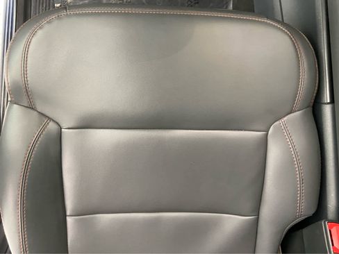 Used 2025 Ford Expedition Active image 50