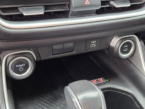 Used 2025 Toyota Grand Highlander XLE image 23