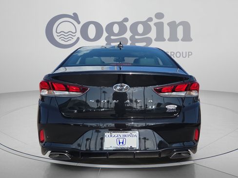 Used 2019 Hyundai Sonata Sport w/ Tech Package 03 FWD image 4