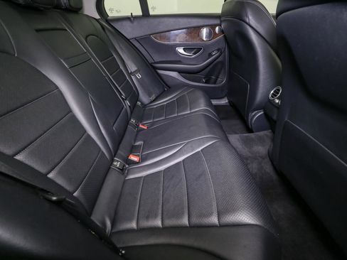 Used 2017 Mercedes-Benz C 300 4MATIC Sedan image 21