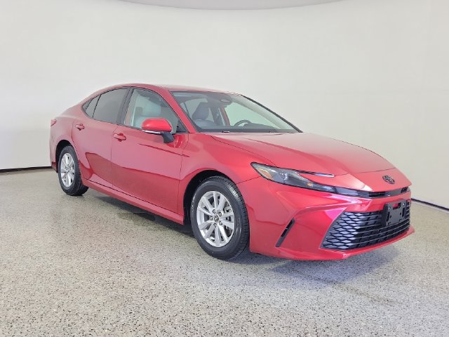 Used 2025 Toyota Camry Hybrid FWD image 4