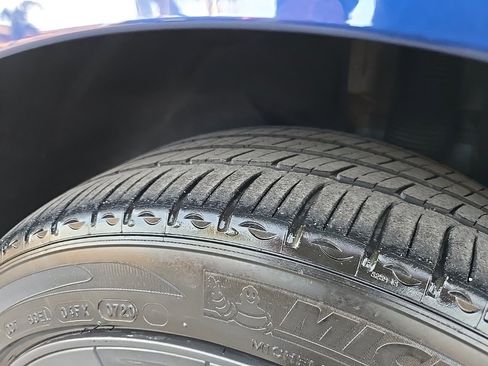 Used 2018 Tesla Model 3 Mid Range image 11