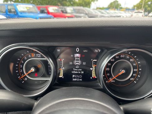 Certified 2020 Jeep Wrangler Unlimited Sport image 23