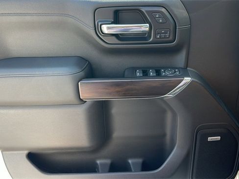 Used 2019 GMC Sierra 1500 SLT w/ SLT Premium Plus Package image 27